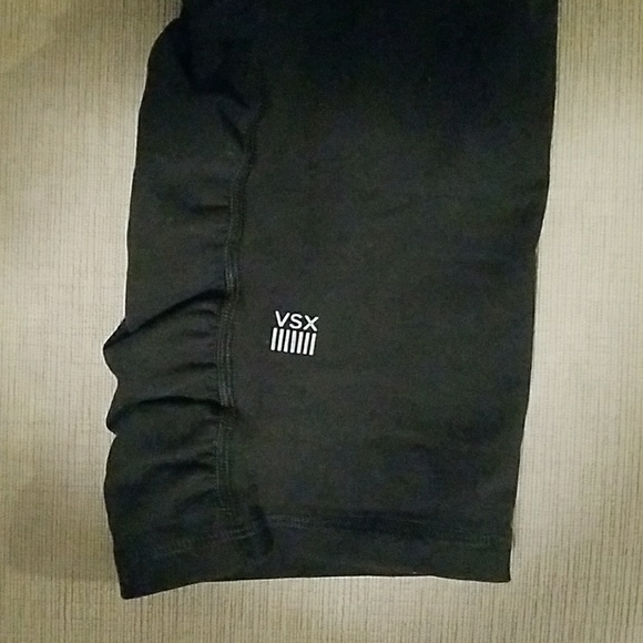 Victoria's Secret Sexy Sport Stretch Workout capri - Picture 2 of 4